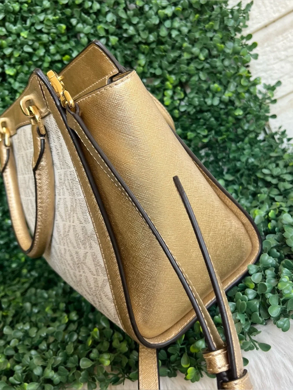 MICHAEL KORS Gold Signature Tina Raven Bedford Fulton Satchel Tote Crossbody